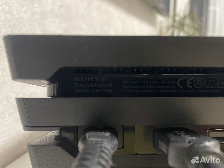 Продам Sony PS 4 Pro 1 TB 3 ревизия