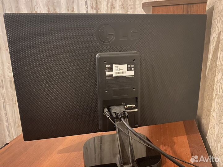 Монитор LG