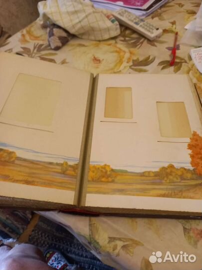 Альбом старый для фото,в коже