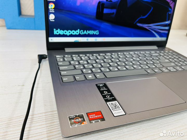 Новый ноутбук на ryzen 3 5300u 8gb