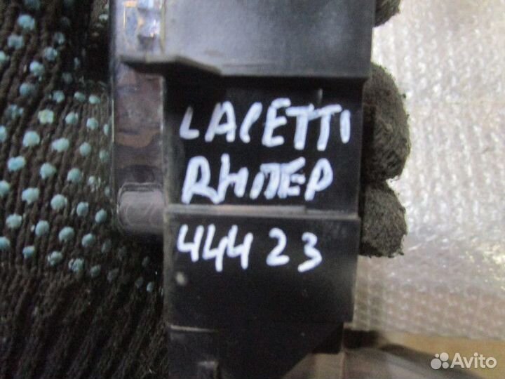 Ручка внутренняя двери правая Chevrolet Lacetti 20