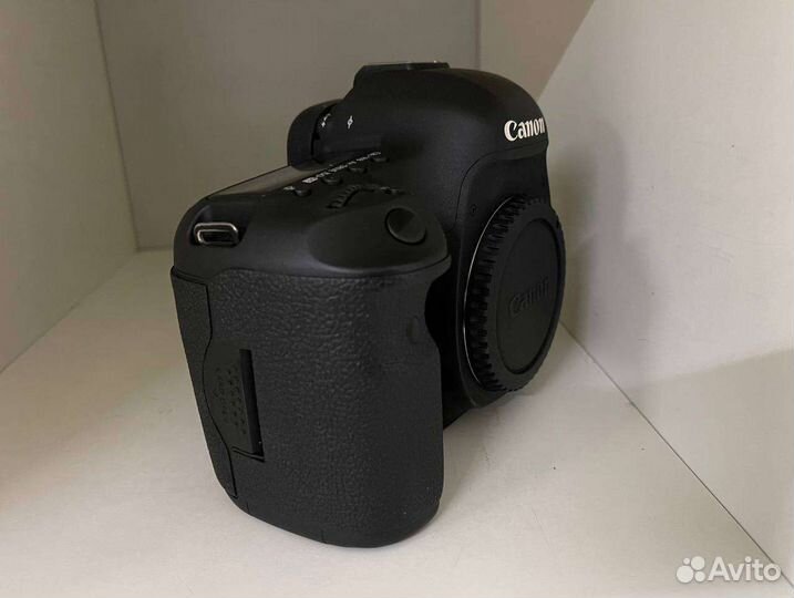 Canon 5D Mark III Body id 34 670