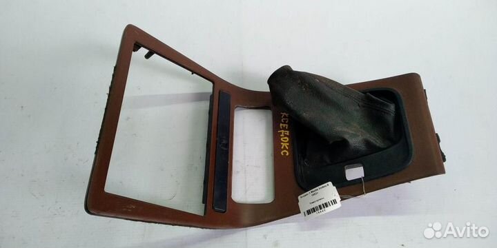 Рамка кулисы Mazda Xedos 9 93г