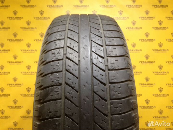 Goodyear Wrangler HP All Weather 235/65 R17 104H