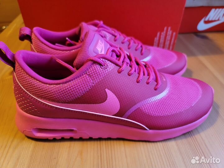 Nike air maxx thea hotsell