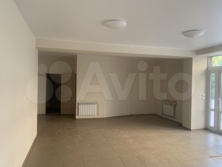 Свободного назначения, 70 м²