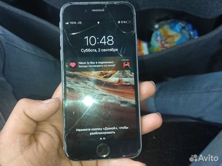 Телефон iPhone 6s