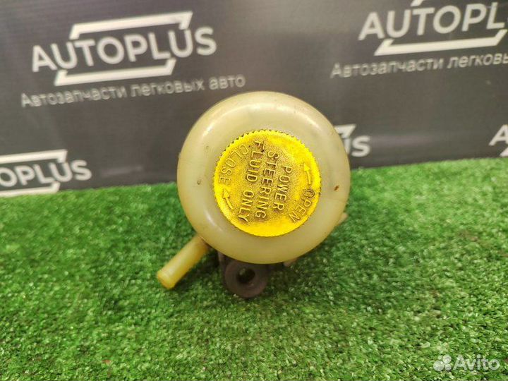 Бачок гур Mazda Premacy 2.0 FS 2002