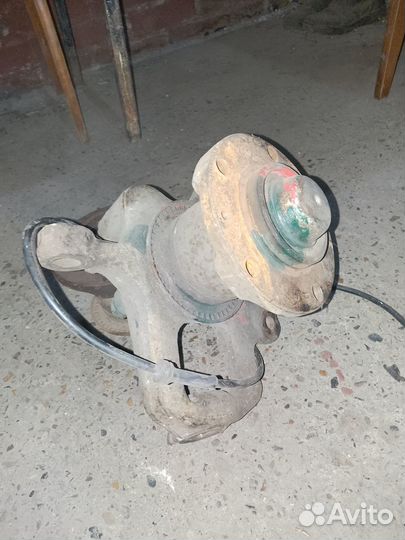 Поворотный кулак в сборе mercedes sprinter VW lt