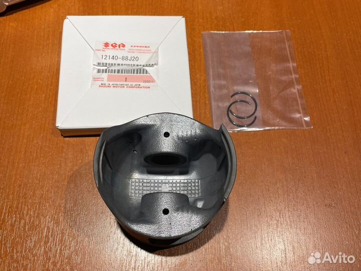 Оригинал поршень М800 3007-877 (2010г.+)