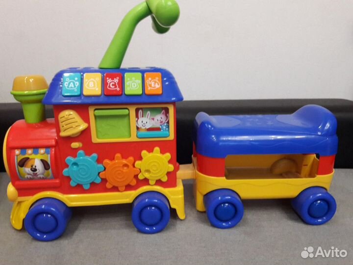 Паровоз музыкальный (толокар-ходунки), б/у