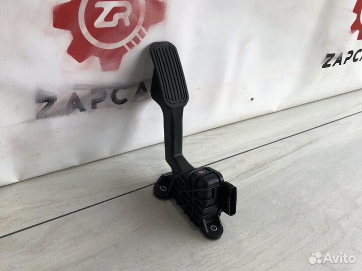 Toyota Prado Педаль газа