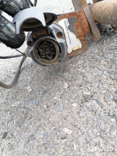 Фаркоп форд фокус 2