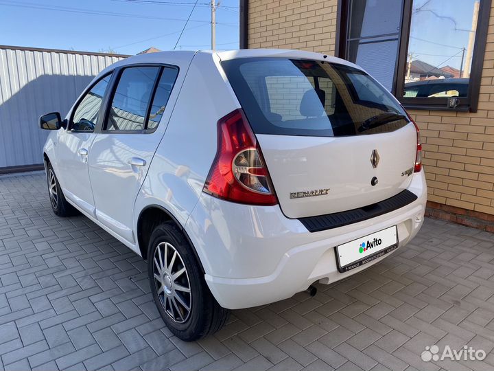 Renault Sandero, 2013