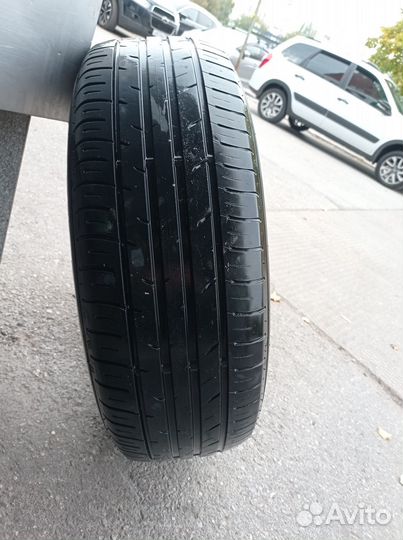 Dunlop SP Sport FM800 215/65 R16 96H