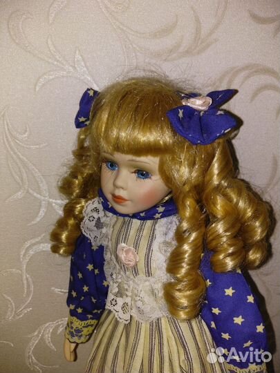 Кукла фарфоровая коллекционная