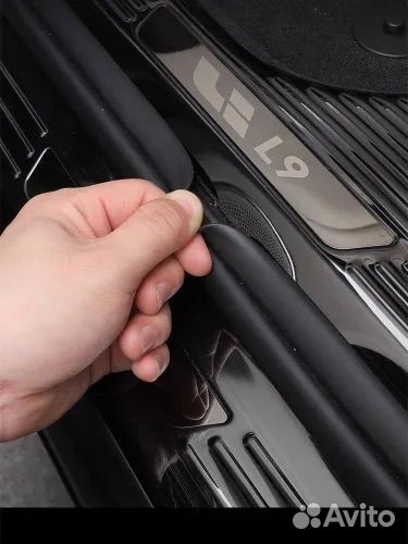 Накладки на пороги из нержавеющей стали LiXiang L9