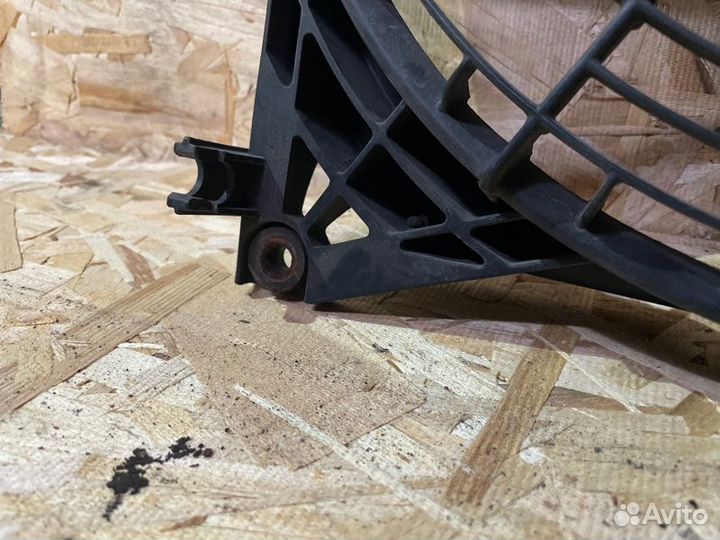 Диффузор Hyundai H1 (Starex) TQ D4CB 2011