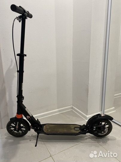 Самокат с дисковым тормозом