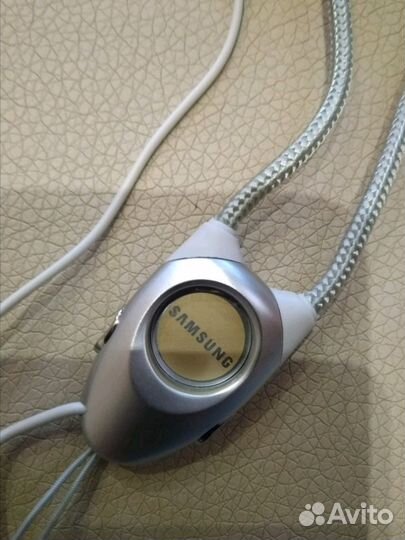 Гарнитура новая samsung