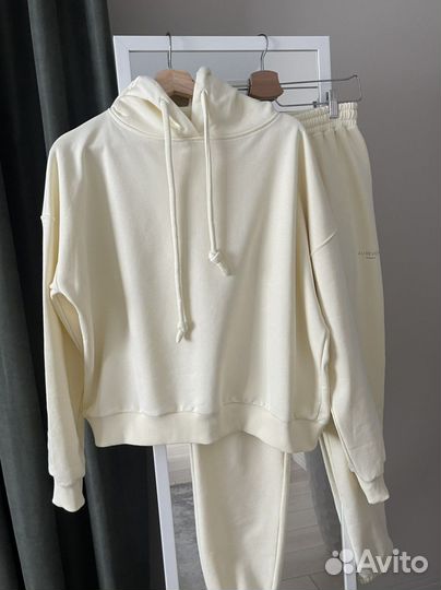 Костюм спортивный женский 42