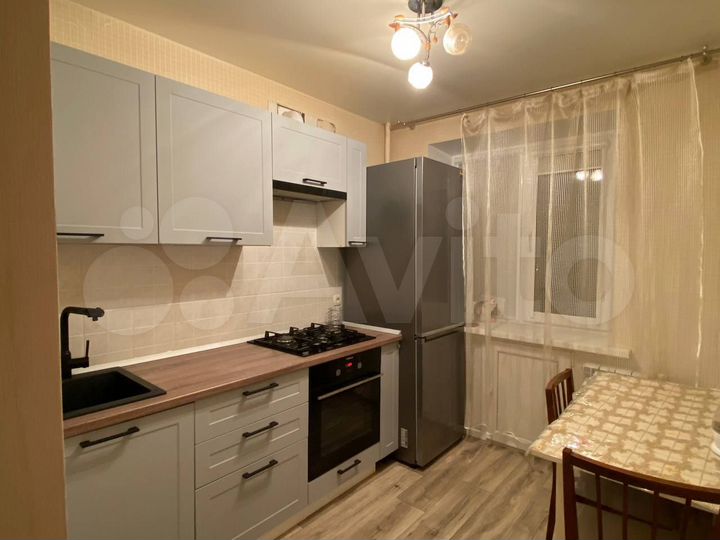 2-к. квартира, 47,8 м², 1/9 эт.