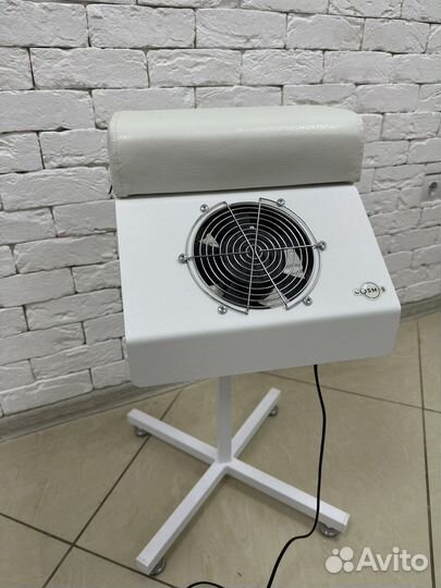 Педикюрная вытяжка Cosmos