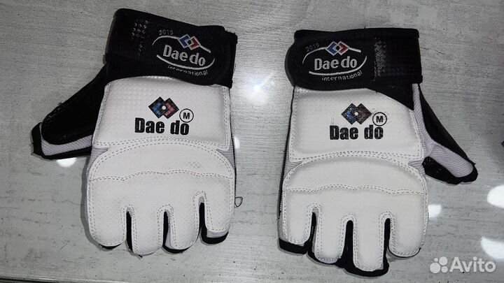 Перчатки для каратэ