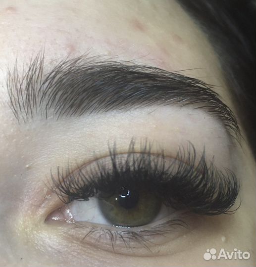 Мастер наращивания ресниц