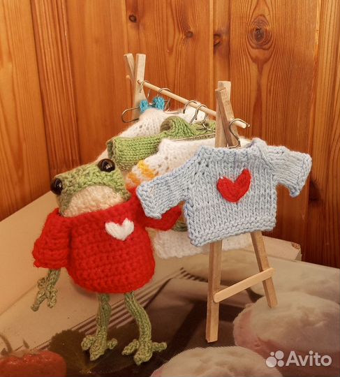 Вязаная лягушка