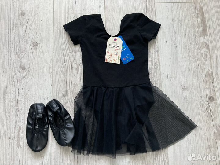 Купальник новый 122 и чешки