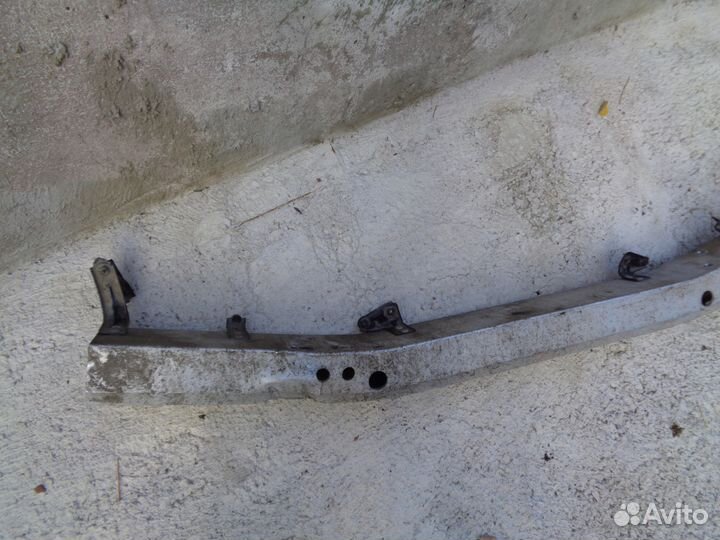 Лексус LX 570,Тойота, Усилитель переднего бампера