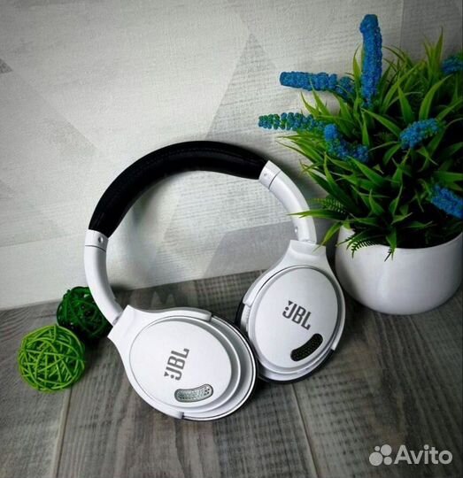 Беспроводные наушники JBL