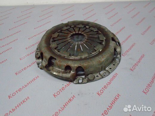 Nissan 30210-2F200 Корзина сцепления