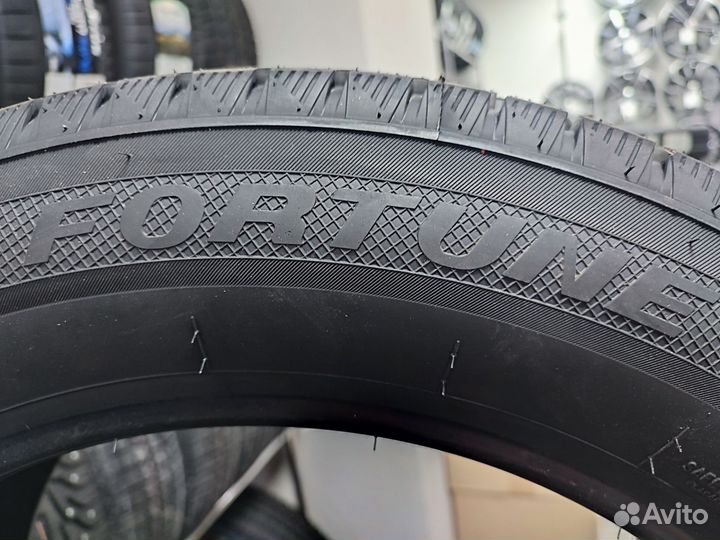 Fortune FSR-901 215/60 R17