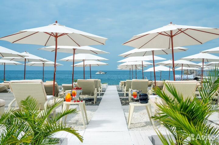 Пляжный зонт на центральной опоре от производителя