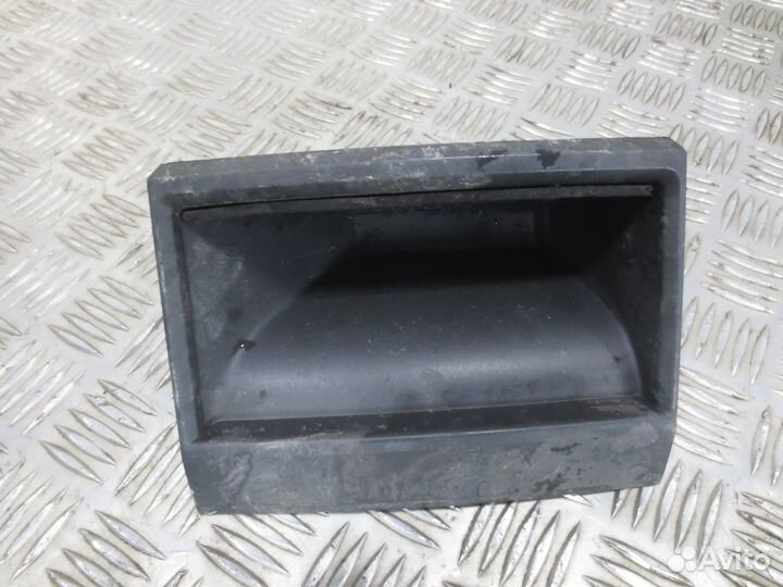 Бардачок панели приборов Volvo 82060596