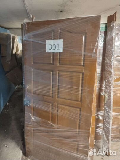 Двери межкомнатные с коробкой из массива дерева