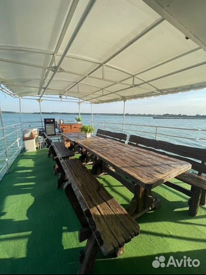 Аренда корабля под банкеты и ночёвку