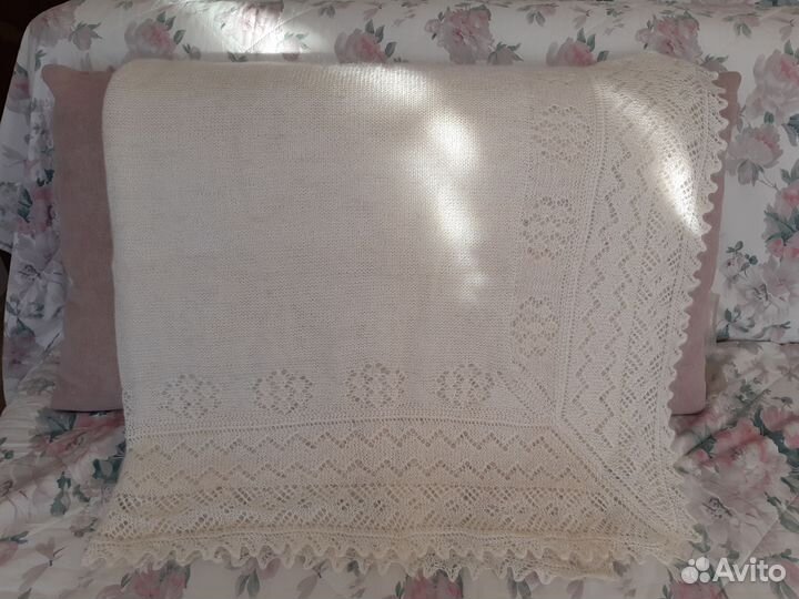 Пуховый платок шаль