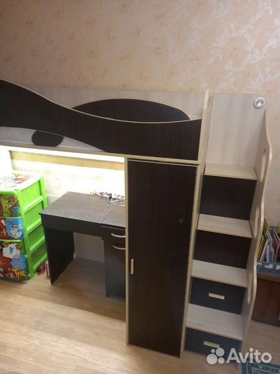 Двухъярусная кровать бу