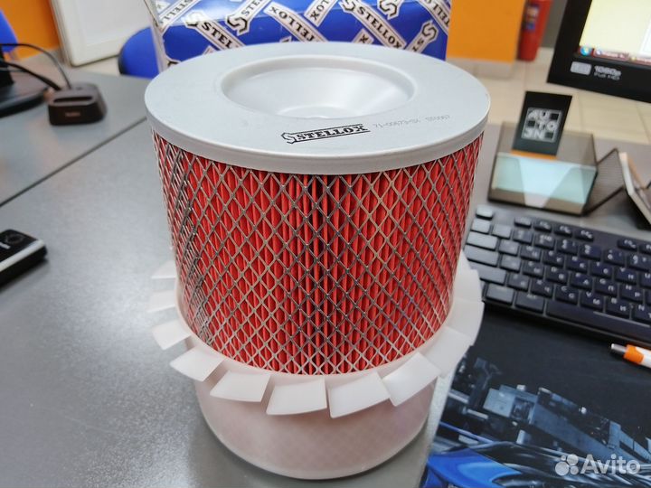 Фильтр воздушный для Mitsubishi L200/Pajero 2.5D/T