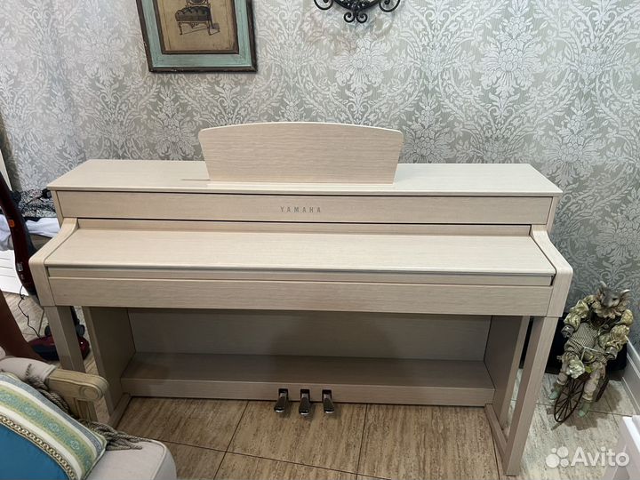 Цифровое пианино yamaha CLP-635