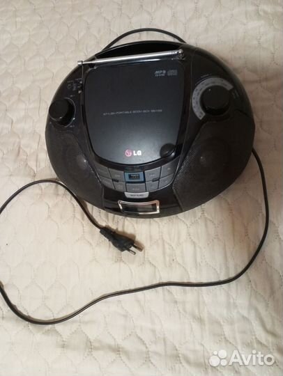 Магнитола LG