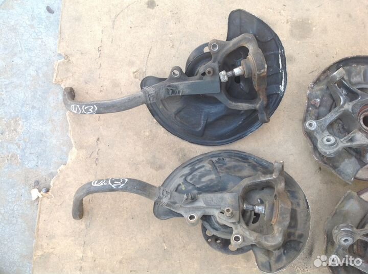 Кулак поворотный задний Мерседес E 211