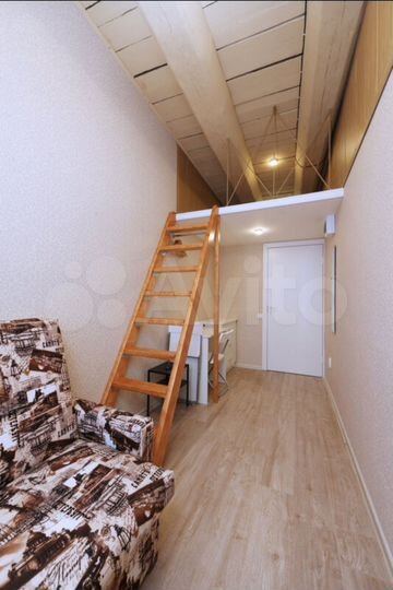 Комната 10 м², 1/6 эт.