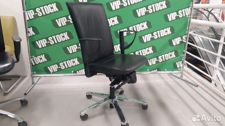 Кресла нат. кожа германия Б.У. Этот товар в Екате