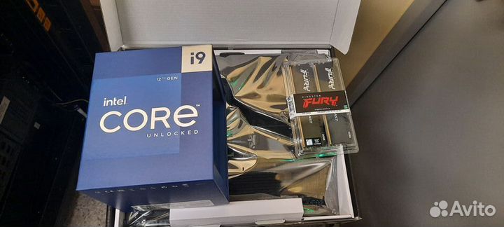 Core i9 - 12900K BOX + Z790 aorus + 64GB DDR5