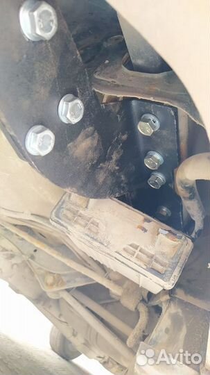 Фаркоп для Субару Форестер Subaru Forester 1997-08