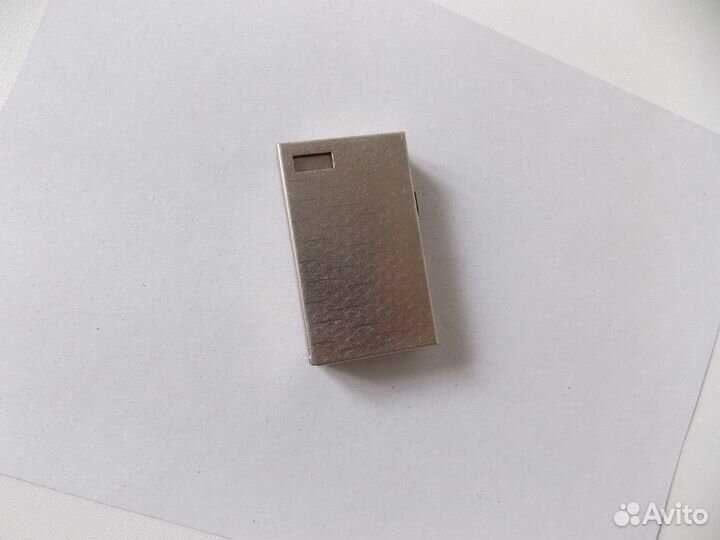 Зажигалка бензиновая